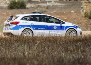 Σοκ στην Κύπρο: Αστυνομικός πυροβόλησε τη σύζυγό του και στη συνέχεια αυτοκτόνησε