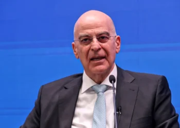Δένδιας για τις πρώτες εθελόντριες στον Στρατό: Μεγάλο βήμα για την ισότιμη εκπροσώπηση των γυναικών στις Ένοπλες Δυνάμεις