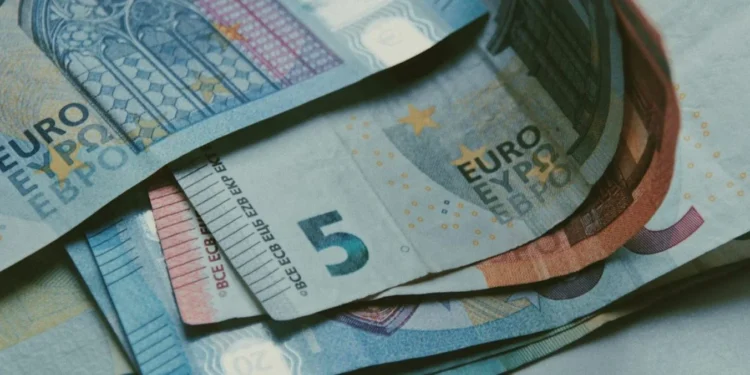 Δάνεια νόμου Κατσέλη: Σε άμεση ισχύ οι μειώσεις δόσεων για τους δικαιούχους