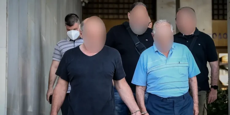 ΟΠΕΚΕΠΕ στη Δυτική Μακεδονία: Απολογήθηκαν οι γονείς του φερόμενου ως αρχηγού – Αφέθηκαν ελεύθεροι με όρους και εγγύηση