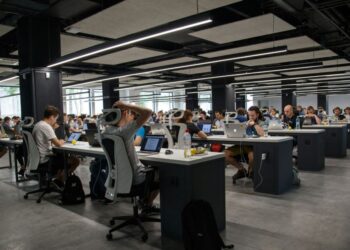 Έρευνα ΙΝΕ ΓΣΕΕ: Ένας στους τρεις δεν πληρώνεται υπερωρίες – Το 9% «πληρώνεται» με ρεπό