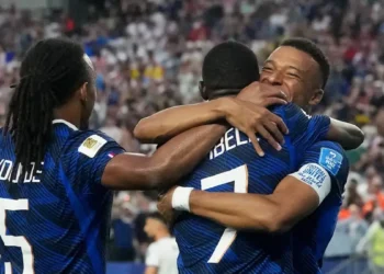 Γαλλία – Ιράκ 3-0: Εμπαπέ και Ντεμπελέ «χόρευαν» στη βροχή και έστειλαν τους τρικολόρ στους «32» του Μουντιάλ 2026