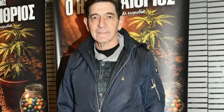 Γεράσιμος Σκιαδαρέσης: Οι κόρες μου δε βρήκαν πόρτες ανοιχτές, γελάω όταν λένε «αν δεν είχαν τους γονείς, δε θα έκαναν τίποτα»