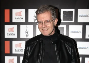 Γιάννης Σαββιδάκης: «Βλέπω πάρα πολλά τραγούδια στα όνειρα μου, μαζί με στίχο»