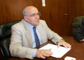 Το αντίο του πολιτικού κόσμου στον Γιώργο Σουφλιά