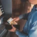 Από σήμερα οι πληρωμές για τα επιδόματα e-ΕΦΚΑ και ΔΥΠΑ – Μέχρι τις 5 Ιουνίου θα διαρκέσει η διαδικασία