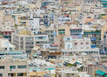 Νέα εισοδηματικά όρια στην επιστροφή ενοικίου, μπλόκο στα Airbnb Θεσσαλονίκης και φόρος στον online τζόγο – Σε διαβούλευση το πολυνομοσχέδιο