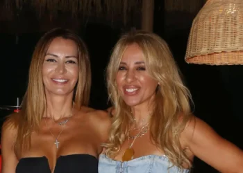 Μαρία Καλάβρια για Γωγώ Μαστροκώστα: Μακάρι να είχαμε τη δύναμή της, σπάνια η αγάπη της με τον Τραϊανό