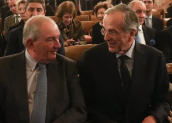 Η ομιλία Σαμαρά στην Κρήτη, τα σενάρια εκλογών και οι όροι Καραμανλή για συνάντηση με τον Μητσοτάκη