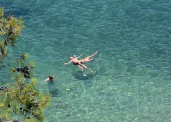 Καιρός: Στους 39 βαθμούς Κελσίου ο υδράργυρος καθώς φτάνει ο καύσωνας της Ευρώπης χωρίς ακραίες θερμοκρασίες – Η πρόγνωση των επόμενων ημερών