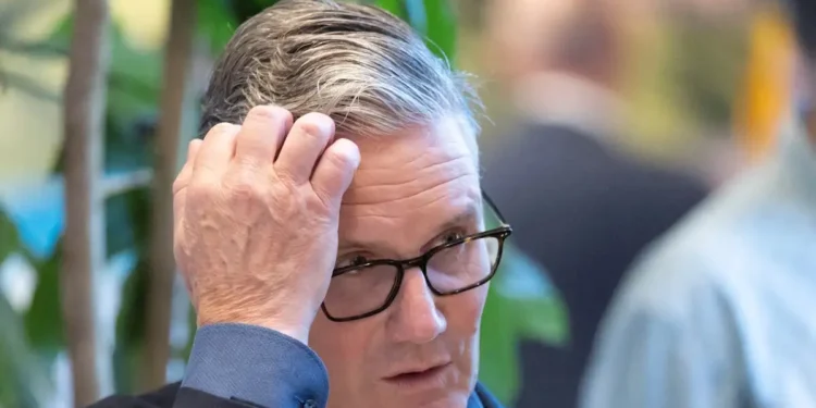 Observer: Ο Στάρμερ παραιτείται τη Δευτέρα και καθορίζει το χρονοδιάγραμμα της διαδοχής