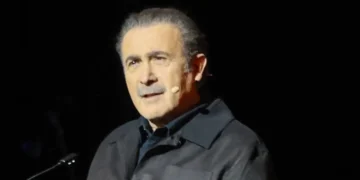 Λάκης Λαζόπουλος για Κώστα Καραμανλή: Με πλησίασε και μου είπε «κοψίδια τρώω μόνο, να το ξέρεις αυτό»