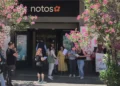 Στους δρόμους οι εργαζόμενοι του Notos στη Σταδίου για να μη χαθούν 300 θέσεις εργασίας