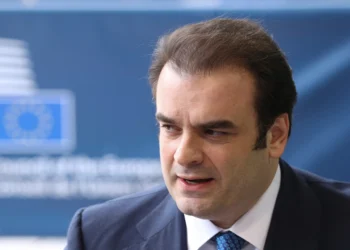 «Τέλος το Υπερταμείο»: Εθνικό Αναπτυξιακό Ταμείο με ρόλο πολλαπλασιαστή επενδύσεων