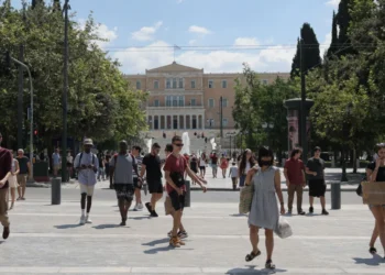 Τα επτά μέτρα άμεσης εφαρμογής για την στήριξη των πολιτών: Από τα 150 ευρώ για κάθε παιδί έως τις 72 δόσεις