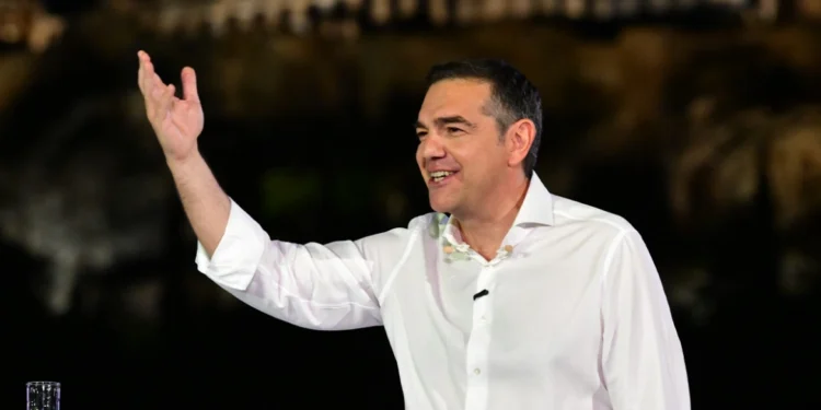 Τα 301 πρόσωπα που στηρίζουν την ΕΛΑΣ του Τσίπρα: Υπέγραψαν καλλιτέχνες, επιχειρηματίες, δημοσιογράφοι, όλα τα ονόματα