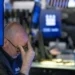 Μαύρη Παρασκευή για τη Wall Street: Δραματικό sell-off στις μετοχές ΑΙ, πτώση πάνω από 4% για τον Nasdaq