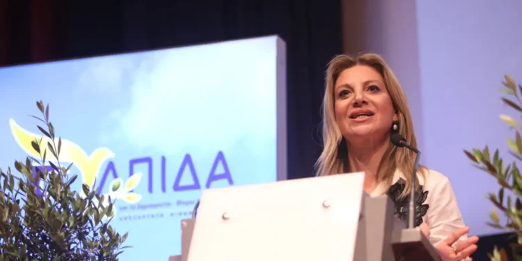 Καρυστιανού για την αποχώρηση του Κοκοτσάκη: «Η Ελπίδα για τη Δημοκρατία ανήκει σε κάθε πολίτη – Αναρτήθηκε η επίσημη ιστοσελίδα του κόμματος»