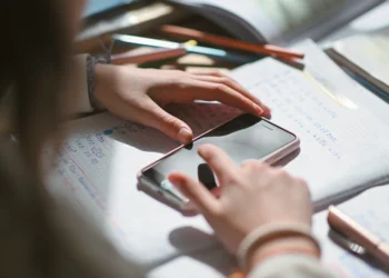 Αντίστροφη μέτρηση για τα 150 ευρώ ανά παιδί, ποιοι πάνε για εμβόλιμη πληρωμή τον Αύγουστο