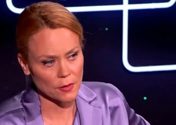 Λένα Παπαληγούρα: «Ήθελα να είμαι εκεί στο τέλος, το να λείπω θα ήταν πιο τρομακτικό» – Η συγκινητική εξομολόγηση για τον πατέρα της
