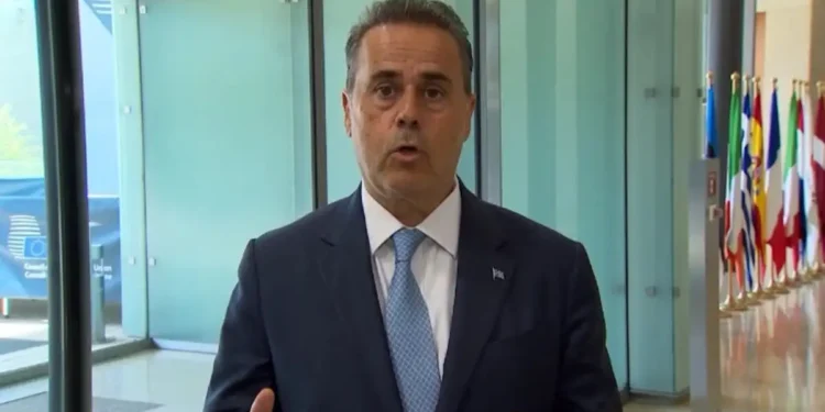 Ο Παπασταύρου καταδικάζει την κίνηση της Τουρκίας να αποκλείσει την Κύπρο από την COP31 – Επαφές στο Λουξεμβούργο