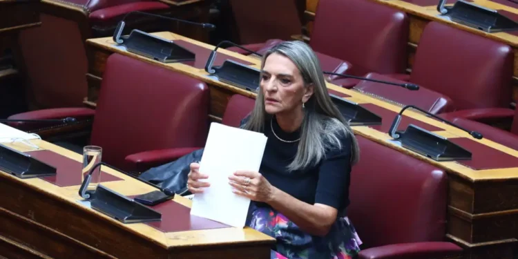 Ανακατατάξεις και στη Βουλή μετά τη διάλυση της ΚΟ της Νέας Αριστεράς, δεύτερη δύναμη οι ανεξάρτητοι με 39 βουλευτές – Έρχεται η σειρά του ΣΥΡΙΖΑ