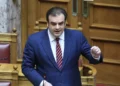 Πιερρακάκης: Στα 1.600 ευρώ αυξάνεται o ακατάσχετος λογαριασμός