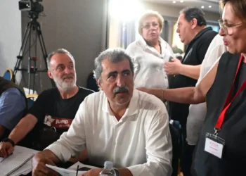 Παύλος Πολάκης σε Σωκράτη Φάμελλο: «Το δίλημμα δεν είναι αν θα είμαστε με τον Τσίπρα, αλλά αν την επόμενη ημέρα θα υπάρξει ΣΥΡΙΖΑ»