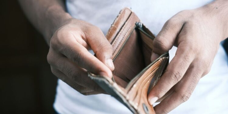 Συνεχίζεται η υπερφορολόγηση: Στα €3,6 δισ. το ματωμένο πλεόνασμα το πρώτο πεντάμηνο του 2026