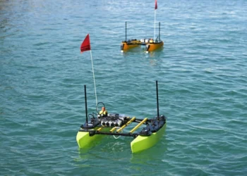 Η Ελλάδα επενδύει στα θαλάσσια drones: Πώς οι Ένοπλες Δυνάμεις χτίζουν οικοσύστημα με τεχνογνωσία MIT, το «μάθημα» της Λευκάδας