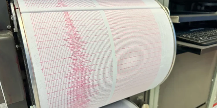 Από περιοχή που δίνει μέχρι 5,5 Ρίχτερ ο σεισμός που ταρακούνησε την Αττική: Τι λένε οι σεισμολόγοι Παπαζάχος, Γκανάς και Λέκκας