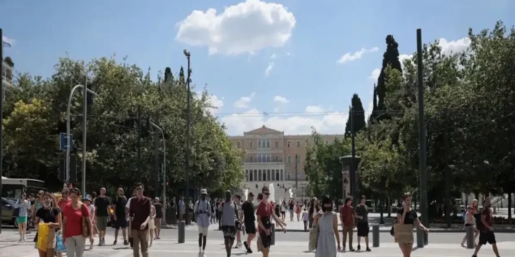 INE/ΓΣΕΕ: Η οικονομία χρειάζεται στροφή σε αύξηση μισθών και παραγωγικότητας και ποιοτικές επενδύσεις