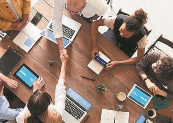 Ποιοι «σέρνουν το κάρο» της απασχόλησης στην Ευρωζώνη: Το νέο εργατικό δυναμικό δεν είναι νέο σε ηλικία