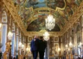 Πώς ο Μακρόν «τύλιξε» τον Τραμπ στη Σύνοδο της G7 και τον έφερε στο πλευρό της Ουκρανίας – Χλιδή, Βερσαλλίες, κολακείες