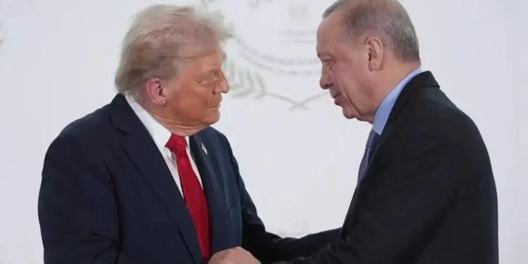 Τραμπ για F-35 και κινητήρες στην Τουρκία: «Πιθανότατα θα κάνουμε κάτι» που θα ικανοποιήσει την Άγκυρα