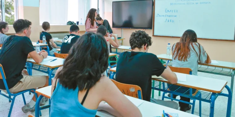 Όχι στο «μια κι έξω» για την εισαγωγή στα Πανεπιστήμια: Τα σχέδια για το νέο σύστημα που θα ισχύσει από το 2028