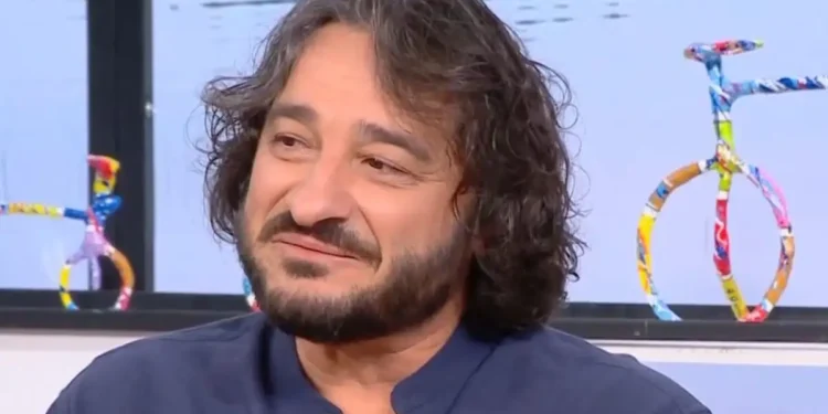 Βασίλης Χαραλαμπόπουλος: Ζούμε σε μία περίεργη εποχή, σαν να έχει χαθεί η ελπίδα, σαν να είναι όλα fast food