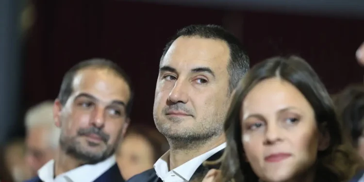 Διαλύεται η Νέα Αριστερά: Ανεξαρτητοποιούνται Αχτσιόγλου, Τζανακόπουλος, Ηλιόπουλος και άλλοι 4 βουλευτές – Αποχωρούν 150 στελέχη
