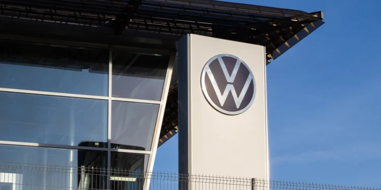 Η Volkswagen θα καταργήσει 50.000 θέσεις εργασίας ως το 2030