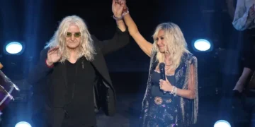 Άννα Βίσση – Νίκος Καρβέλας: Το θρίλερ με τα ασφαλιστικά μέτρα και οι εκατέρωθεν βαριές κουβέντες που φέρνουν το «καλλιτεχνικό διαζύγιο» της χρονιάς