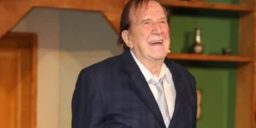 Γιώργος Κωνσταντίνου: «Θα παίζω στο θέατρο μέχρι να σωριαστώ κάτω»