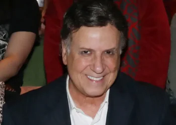 Χάρης Ρώμας: «Δεν θα κάνω το χατίρι στους haters, θα παραμείνω κουκλάκι ζωγραφιστό»