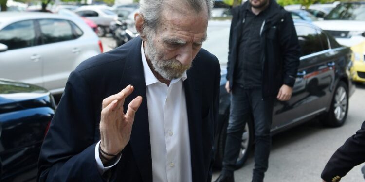 Πέθανε ο Γιώργος Βαρδινογιάννης