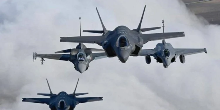 F-35, πύραυλοι και Stryker: Αυτό είναι το εξοπλιστικό πρόγραμμα ύψους 4 δισ. δολαρίων απο τις ΗΠΑ