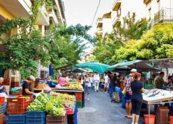 Νέο καθεστώς στις λαϊκές αγορές: Αλλαγές στις άδειες και στη λειτουργία – Ολες οι ρυθμίσεις