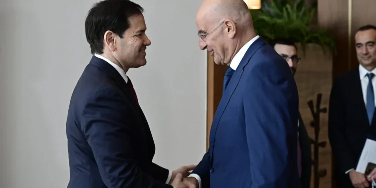 Δένδιας – Ρούμπιο: Έπεσαν οι υπογραφές για τη συνεργασία των Ενόπλων Δυνάμεων και της Εθνοφρουράς της Φλόριντα
