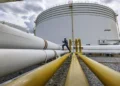 Έκτακτο φόρο επί των υπερκερδών των εταιρειών πετρελαίου και φυσικού αερίου εξετάζει η ΕΕ