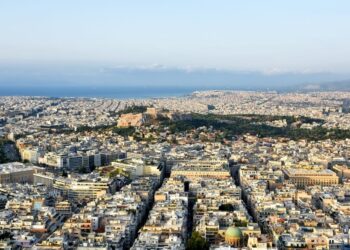Στεγαστική κρίση: Οι αριθμοί της Eurostat και του ΔΝΤ αποκαλύπτουν το μέγεθος του προβλήματος στην Ελλάδα