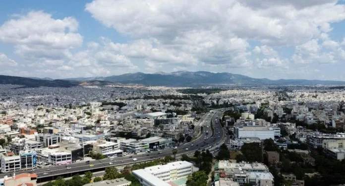 Μπρα ντε φερ για ακίνητα σε γκρίζα ζώνη: «Μάχες» ΑΑΔΕ – φορολογουμένων