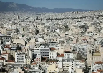 Φόρος υπεραξίας ακινήτων: Προς παράταση της αναστολής έως το τέλος του 2027